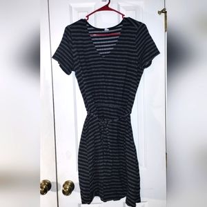 Old Navy Size Medium Grey and Black Striped Dress with Tie